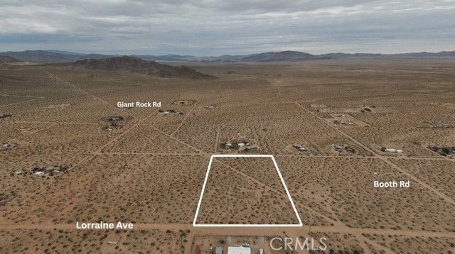 60396 Lorraine, Landers, CA 92285