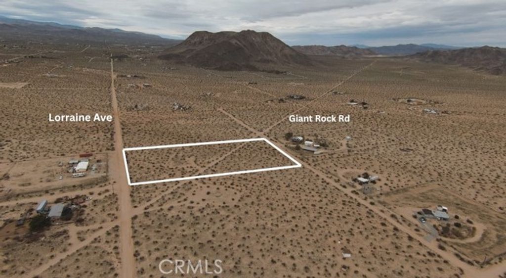 60396 Lorraine, Landers, CA 92285