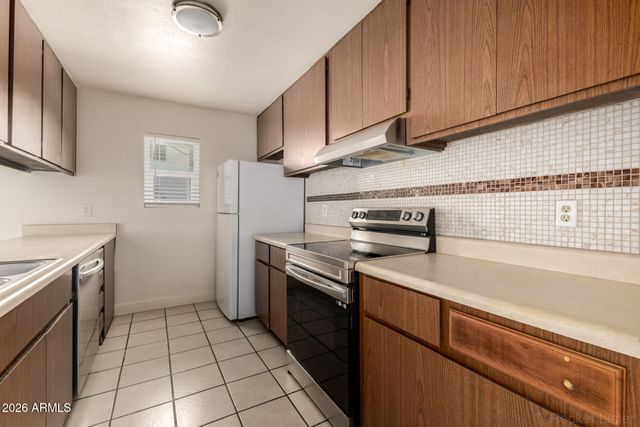 17859 N 40TH Street, Phoenix, AZ 85032