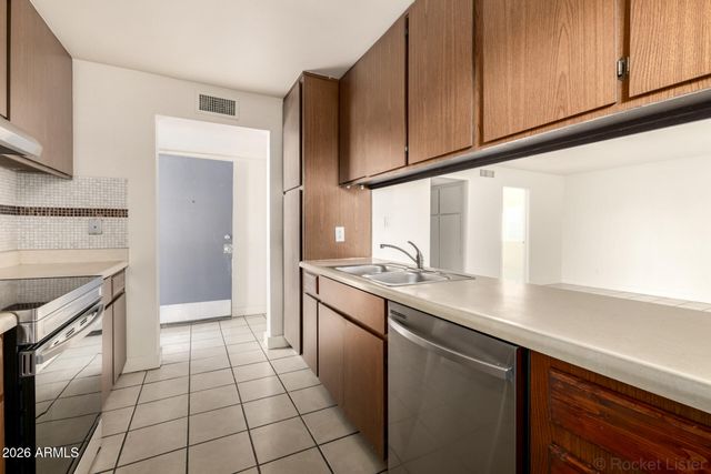 17859 N 40TH Street, Phoenix, AZ 85032