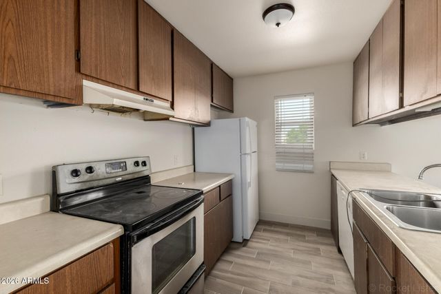 17859 N 40TH Street, Phoenix, AZ 85032