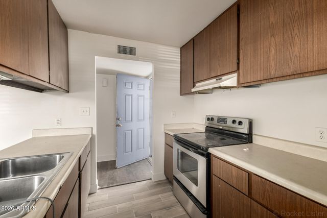 17859 N 40TH Street, Phoenix, AZ 85032