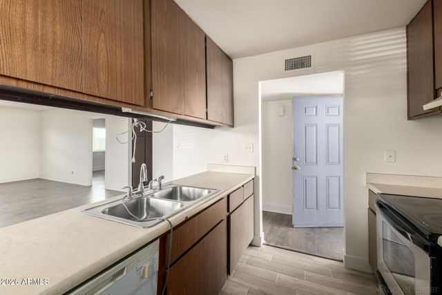 17859 N 40TH Street, Phoenix, AZ 85032