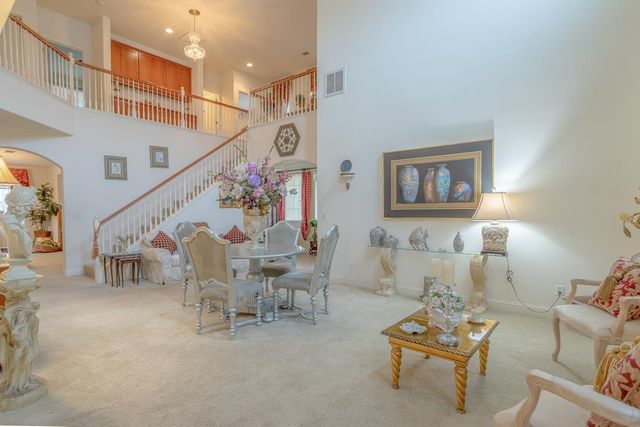 2563 Riviera Court, Tulare, CA 93274