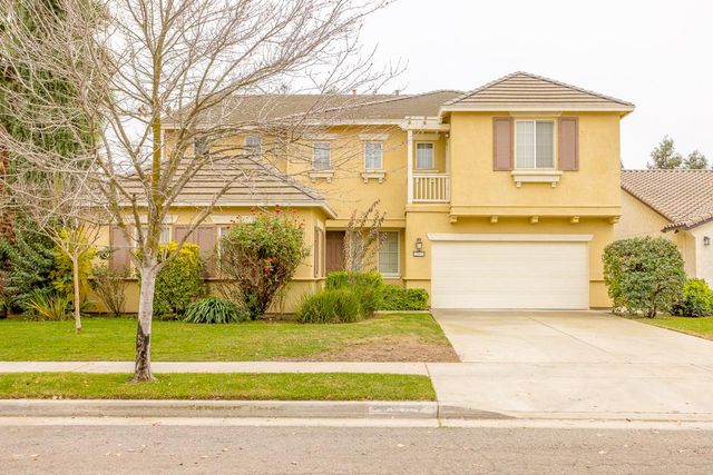 2563 Riviera Court, Tulare, CA 93274
