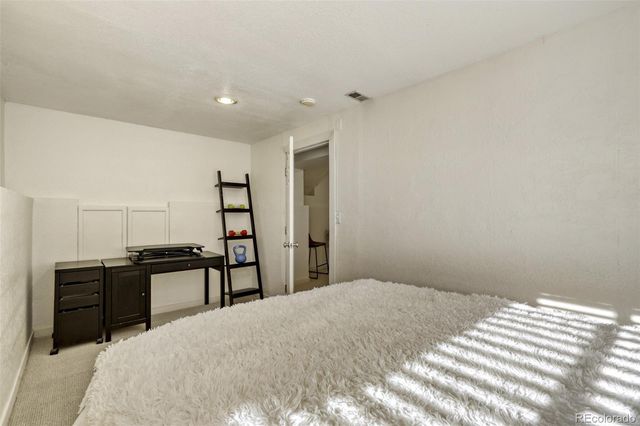 2697 S Deframe Circle, Lakewood, CO 80228