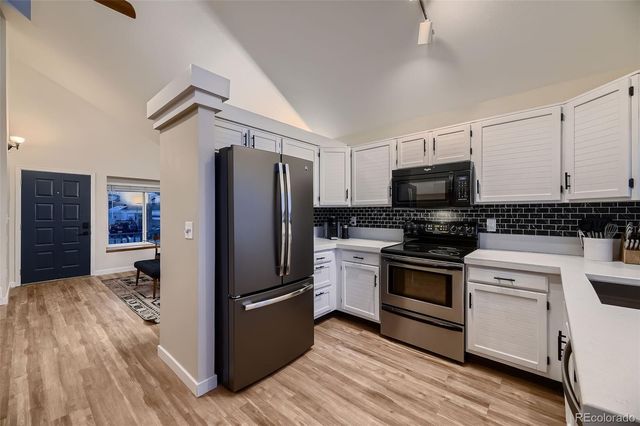 2697 S Deframe Circle, Lakewood, CO 80228