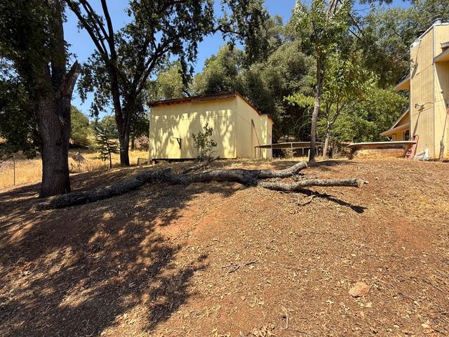 9985 Wendell Rd, Mountain Ranch, CA 95246