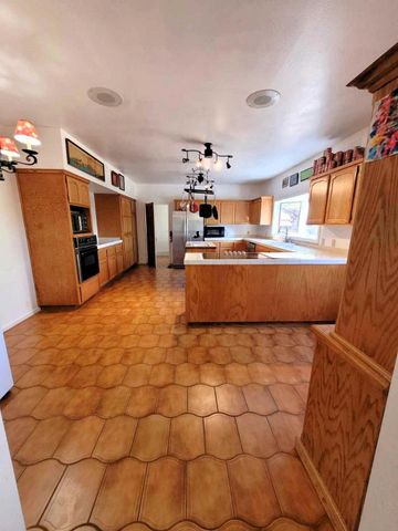 9985 Wendell Rd, Mountain Ranch, CA 95246