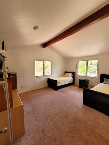 9985 Wendell Rd, Mountain Ranch, CA 95246