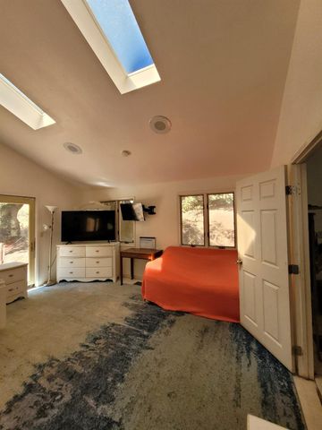 9985 Wendell Rd, Mountain Ranch, CA 95246