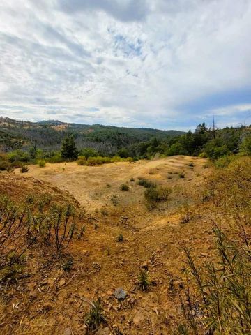 9985 Wendell Rd, Mountain Ranch, CA 95246