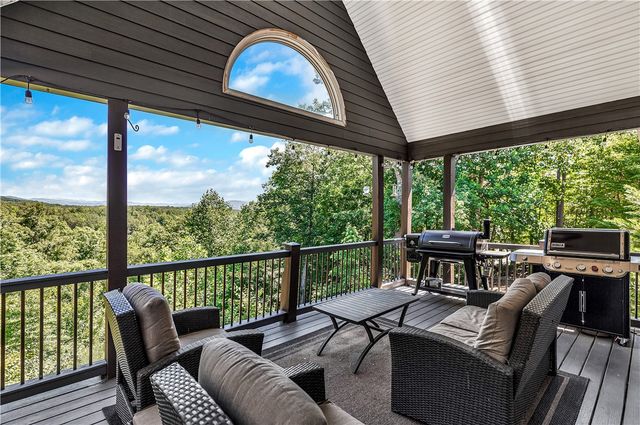232 Jocassee Ridge Way, Salem, SC 29676