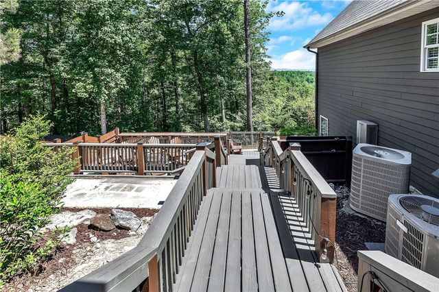 232 Jocassee Ridge Way, Salem, SC 29676