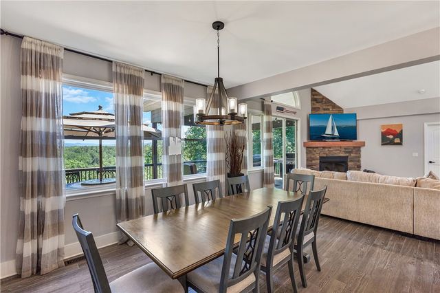 232 Jocassee Ridge Way, Salem, SC 29676