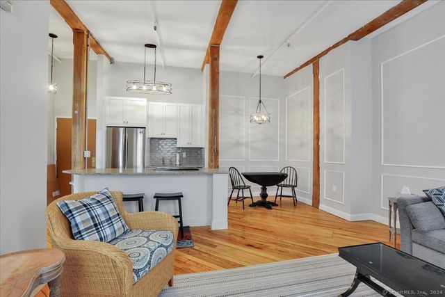 222 Williams Street East 416, Glastonbury, CT 06033