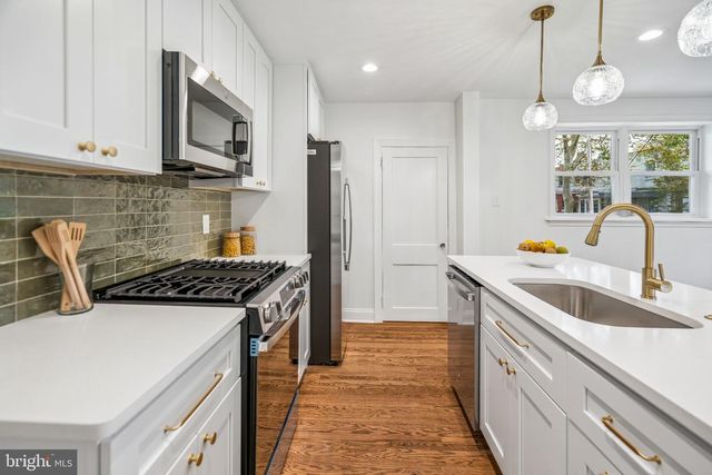 3322 AINSLIE ST, Philadelphia, PA 19129
