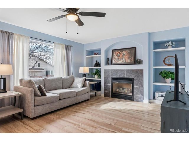 1402 Mulberry Ln, Highlands Ranch, CO 80129