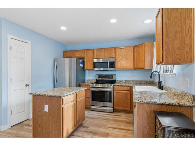 1402 Mulberry Ln, Highlands Ranch, CO 80129