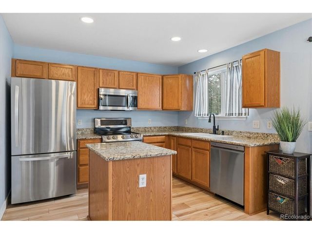 1402 Mulberry Ln, Highlands Ranch, CO 80129