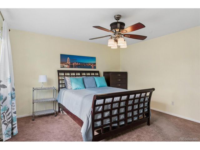 1402 Mulberry Ln, Highlands Ranch, CO 80129