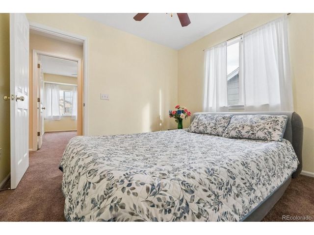 1402 Mulberry Ln, Highlands Ranch, CO 80129