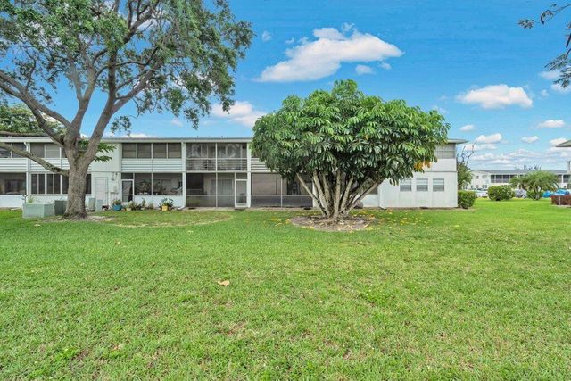 349 Camden O, West Palm Beach, FL 33417