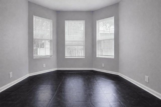 511 W Cleveland Street 1, Alvin, TX 77511