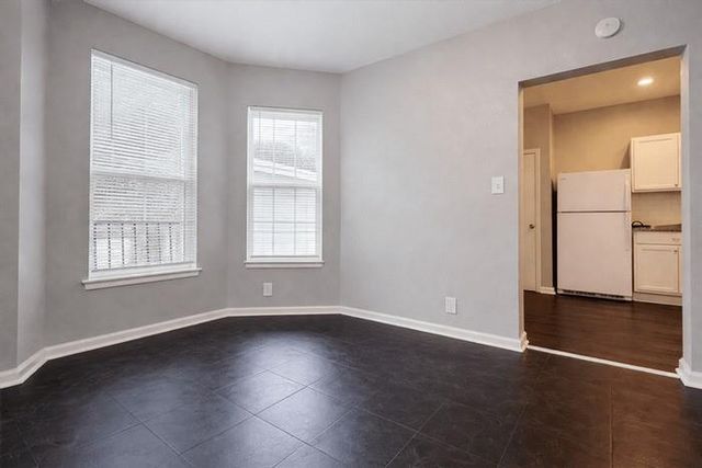 511 W Cleveland Street 1, Alvin, TX 77511