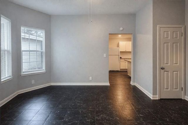 511 W Cleveland Street 1, Alvin, TX 77511