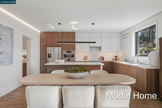 2966B Cherry Lane, Walnut Creek, CA 94597