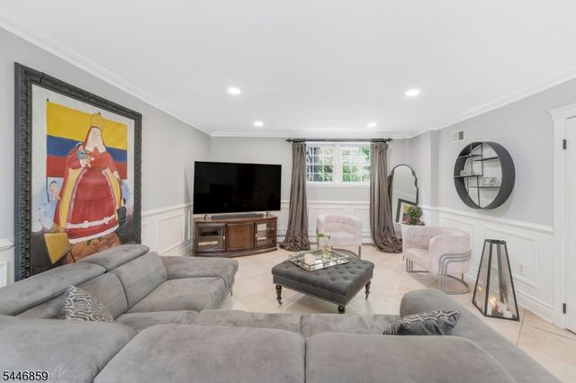 374 S Maple Ave, Bernards Twp., NJ 07920