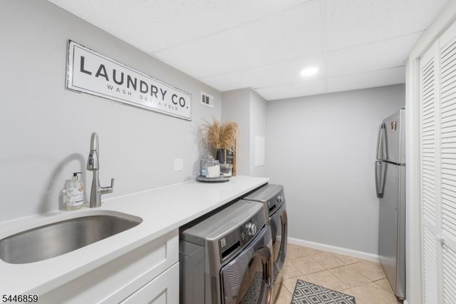 374 S Maple Ave, Bernards Twp., NJ 07920