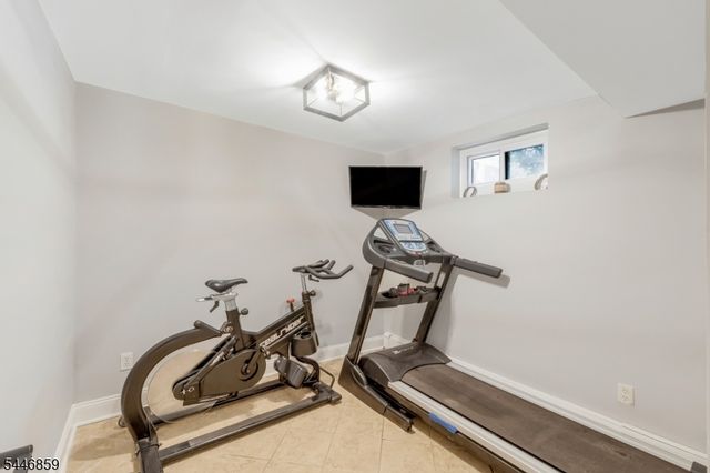 374 S Maple Ave, Bernards Twp., NJ 07920