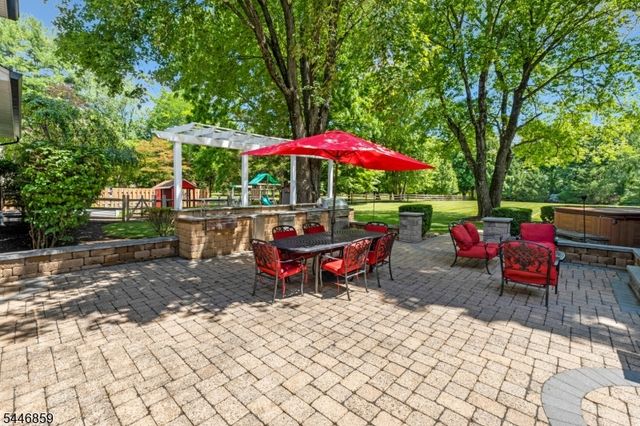 374 S Maple Ave, Bernards Twp., NJ 07920
