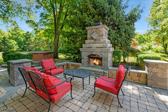 374 S Maple Ave, Bernards Twp., NJ 07920