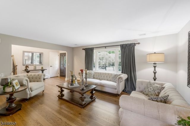 374 S Maple Ave, Bernards Twp., NJ 07920