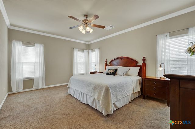 2048 E Martindale Road, Seguin, TX 78155