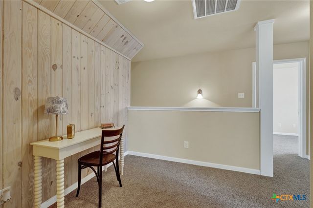2048 E Martindale Road, Seguin, TX 78155
