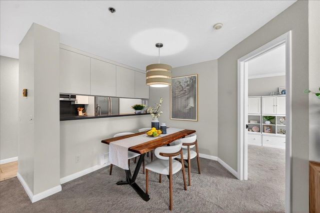 1271 Poplar 406, Sunnyvale, CA 94086