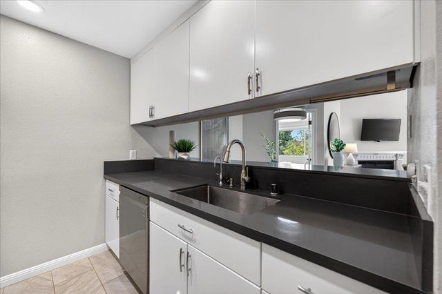 1271 Poplar 406, Sunnyvale, CA 94086