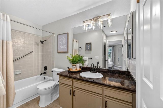 1271 Poplar 406, Sunnyvale, CA 94086