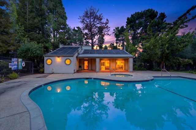 1271 Poplar 406, Sunnyvale, CA 94086