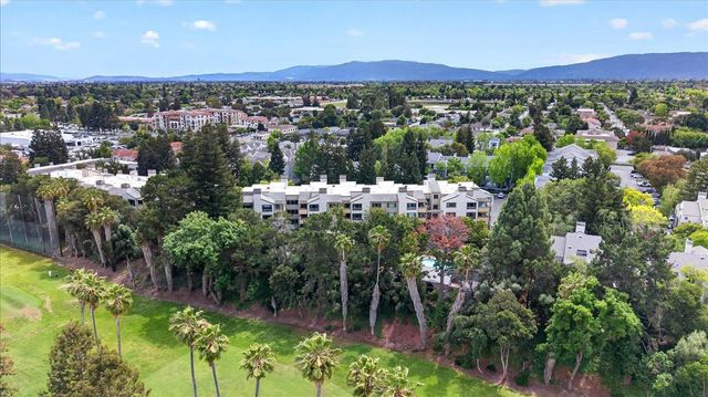 1271 Poplar 406, Sunnyvale, CA 94086