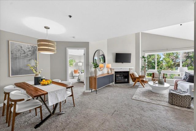 1271 Poplar 406, Sunnyvale, CA 94086
