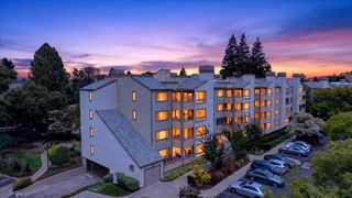 1271 Poplar 406, Sunnyvale, CA 94086