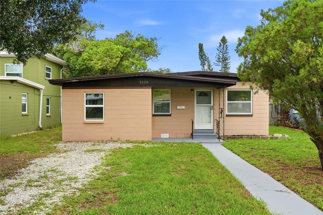 3219 40TH STREET N, St Petersburg, FL 33713