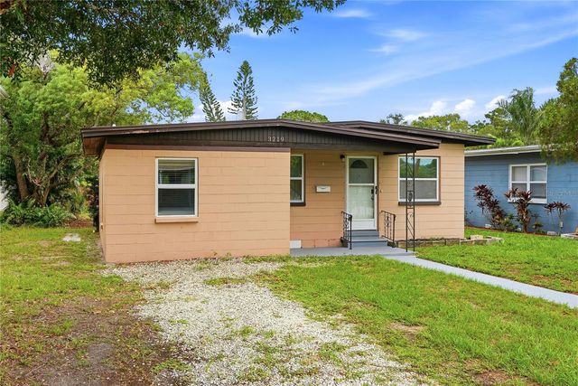 3219 40TH STREET N, St Petersburg, FL 33713