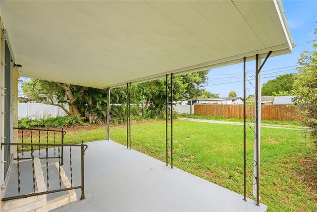 3219 40TH STREET N, St Petersburg, FL 33713