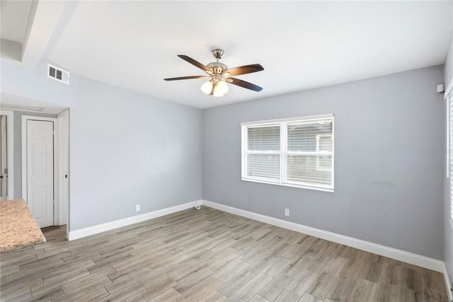 3219 40TH STREET N, St Petersburg, FL 33713